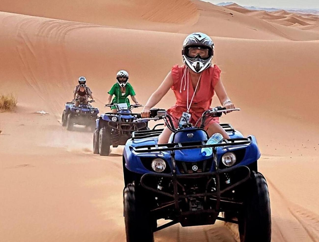 Отель Toop Luxury Camp Мерзуга Экстерьер фото